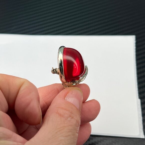 Vintage Sarah Coventry Apple Red Jelly Belly Brooch Pin Lucite Gold Tone Fruit - Picture 4 of 8